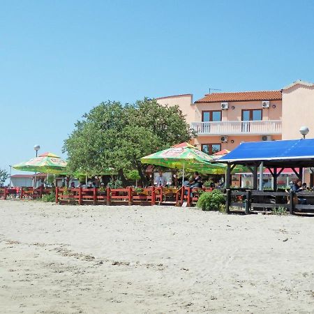 Apartments Real - 10 M From Sea Medolino Esterno foto